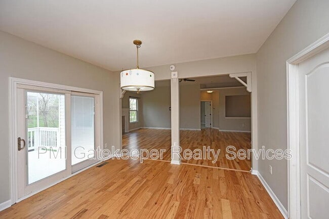 Building Photo - 3907 Lost Willow Dr
