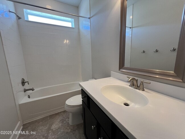 Building Photo - 202 Galleon Dr