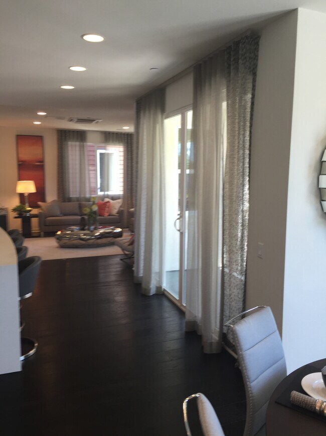 Building Photo - 826 Brickyard Ln