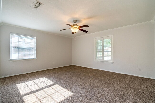Building Photo - Move in special: $1,000 off your first month with an 18 month lease.