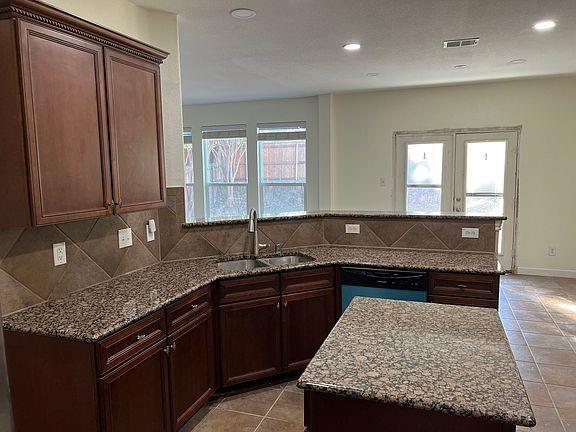 Building Photo - 607 Tuskegee Dr