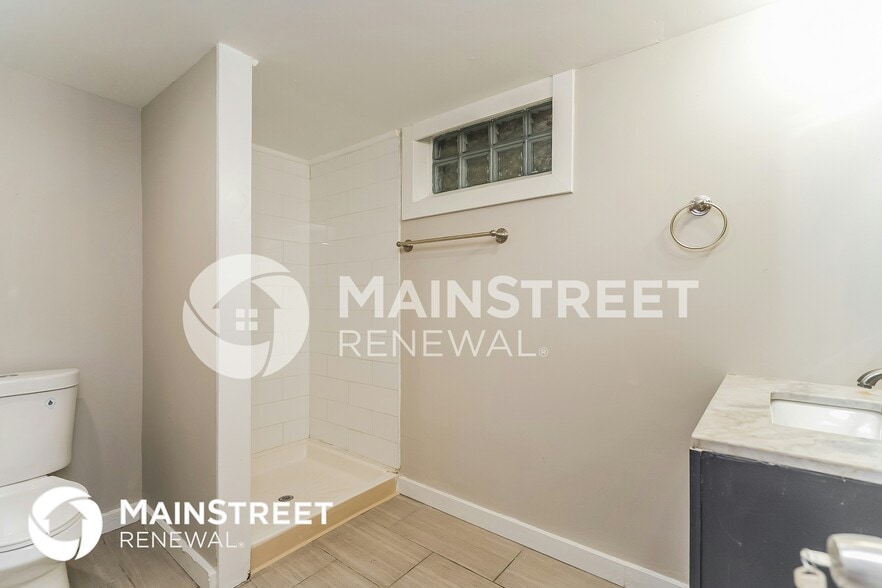 Building Photo - 3510 Norwood St