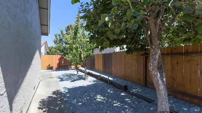 Building Photo - 340 Mokelumne Dr