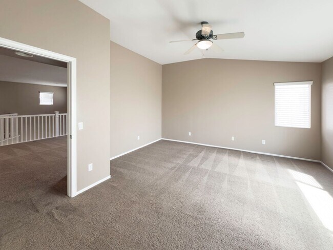 Building Photo - AVAILABLE NOW! 5 Bedroom, Cut-DeSac Home for Rent in a Beautiful, Murrieta Community!