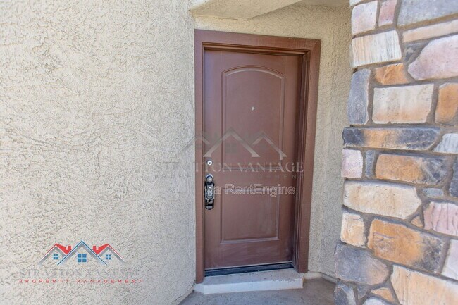 Building Photo - 2218 N 77th Dr