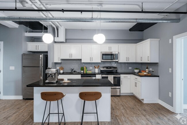Building Photo - MidCity Apartments