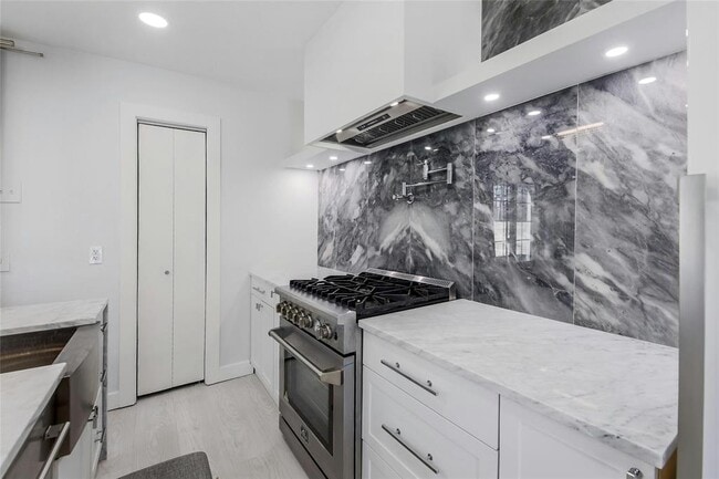 Building Photo - 8505 Spearman Dr