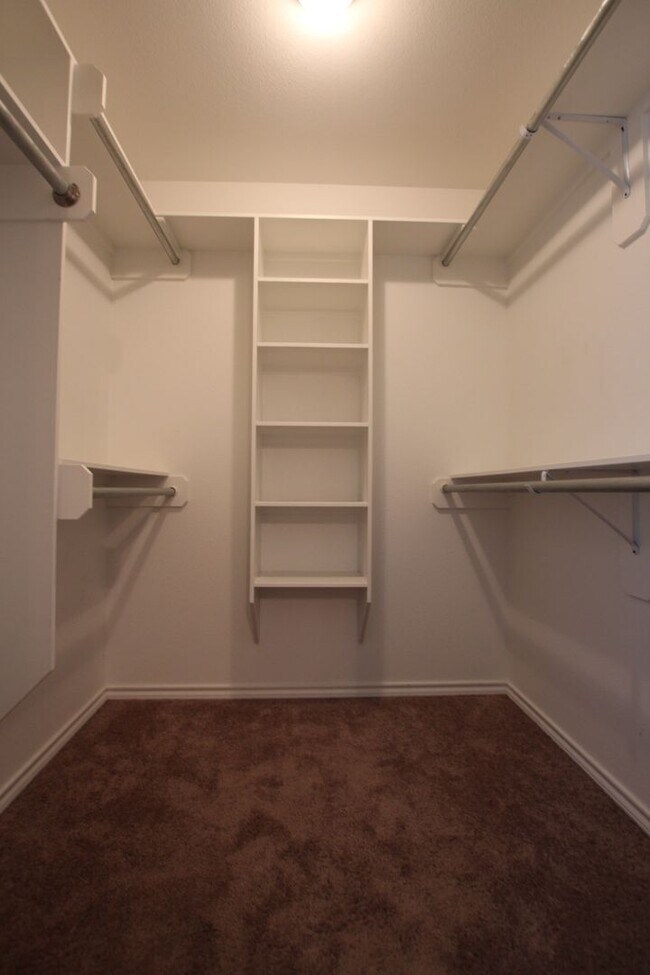 Building Photo - Coming Soon: 2 Bedroom Duplex for Rent in Lindale!