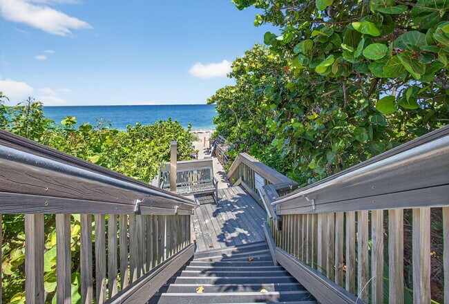 Building Photo - 840 Ocean Dr