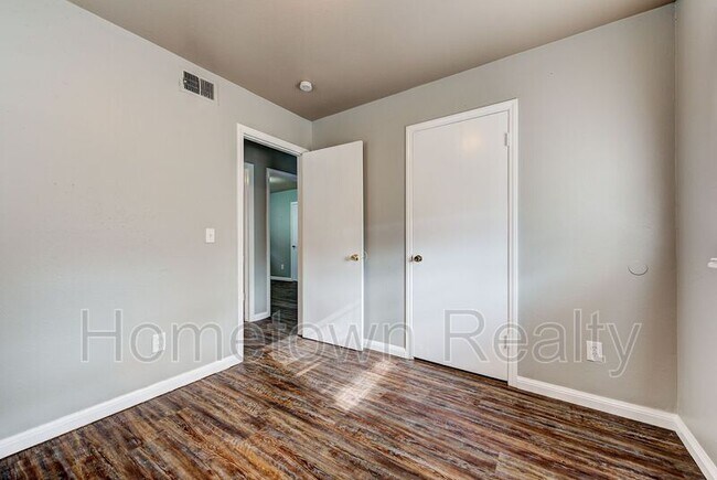 Building Photo - 1308 Mcdonald Dr