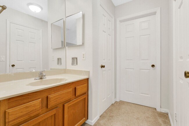Building Photo - 1311 Clubside Dr