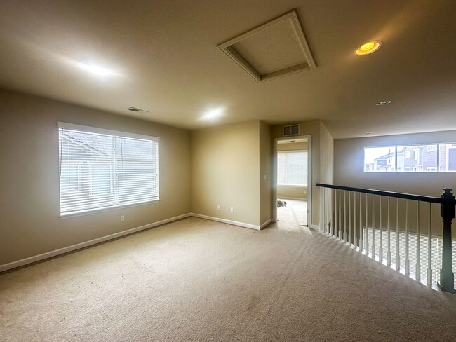 Building Photo - The price can't be beat!