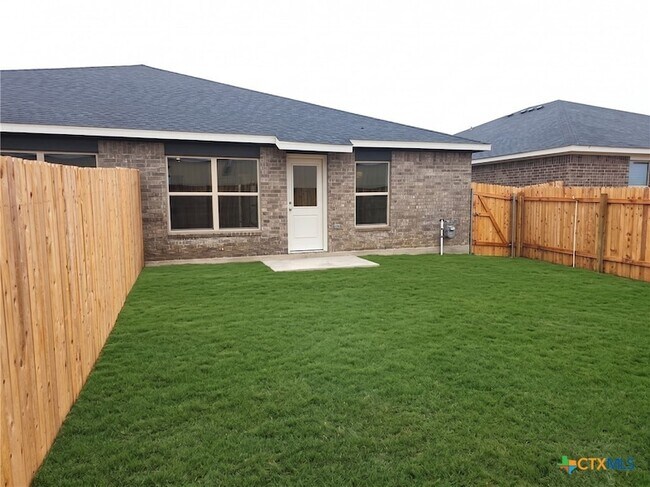 Building Photo - 1309 Concord Dr
