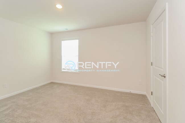 Building Photo - 2097 Saddlebred Dr