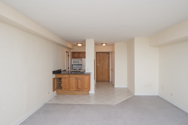 Building Photo - 4180 N Marine Dr