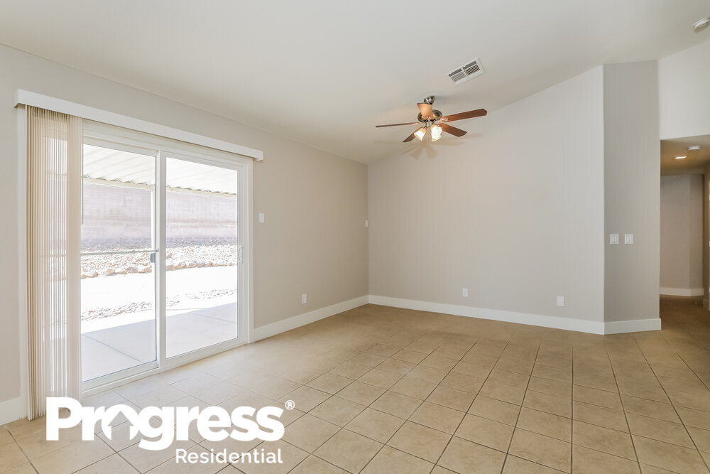 Building Photo - 827 Golden Plata Ct
