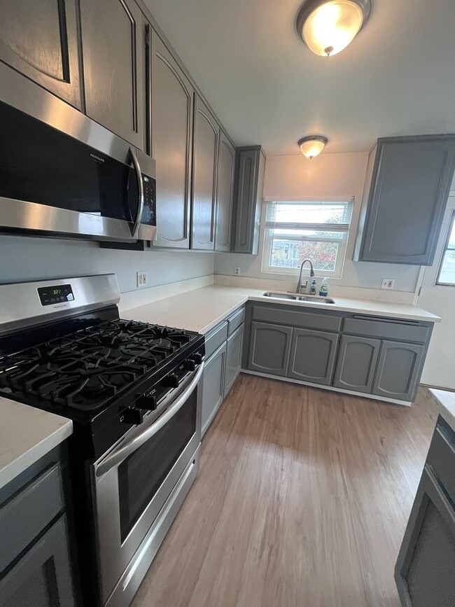Building Photo - Imperial Beach! Coastal Charm Meets Everyd...