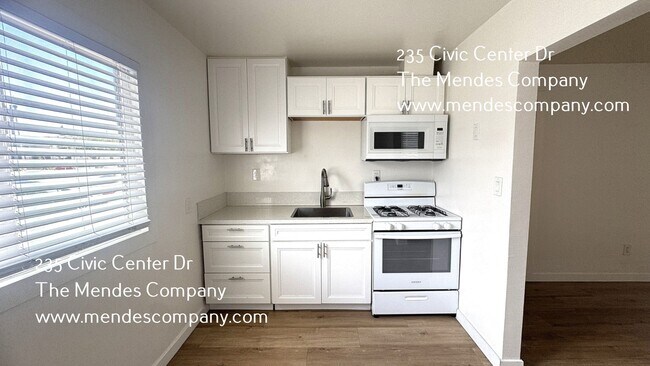 Building Photo - 235 Civic Center Dr.