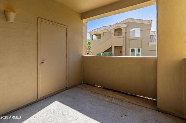 Building Photo - 5335 E Shea Blvd