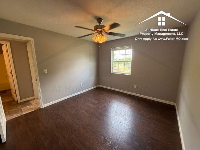 Building Photo - 537 Collier Ln