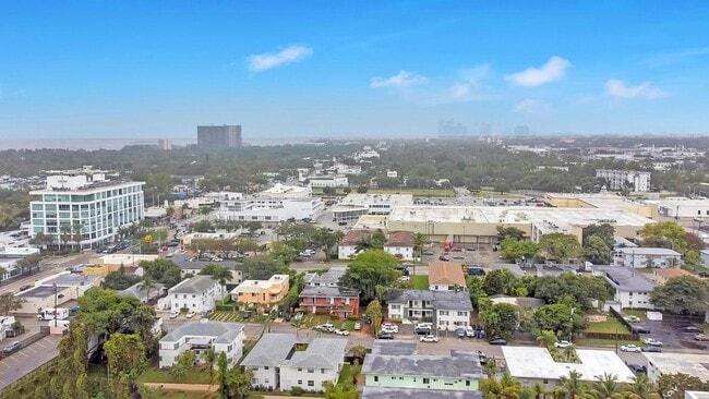 Building Photo - 521 NE 82nd Terrace