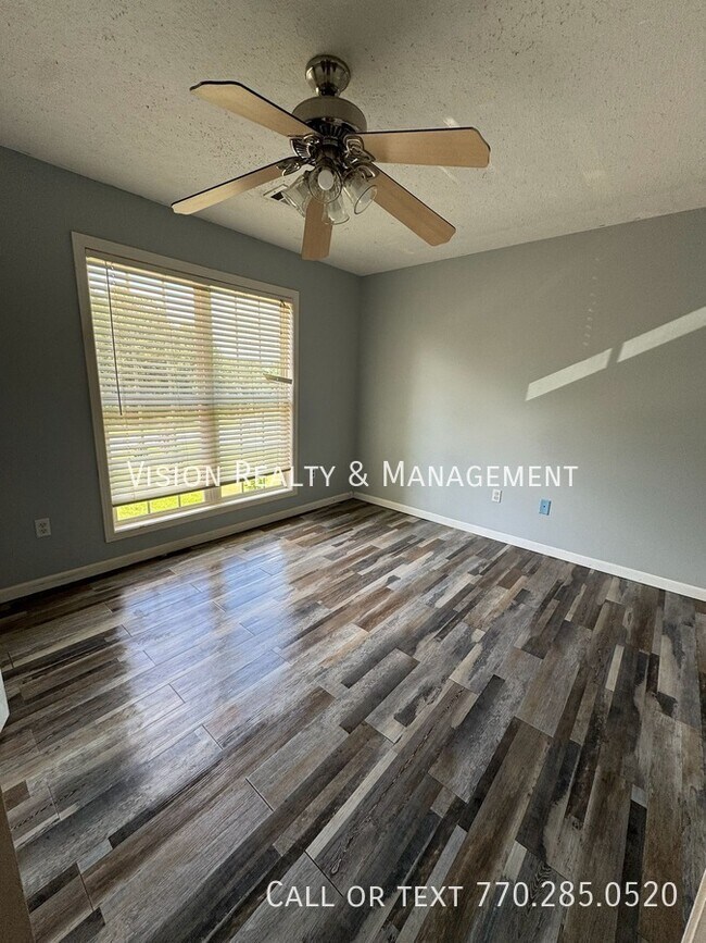 Building Photo - 210 Edgemont Dr