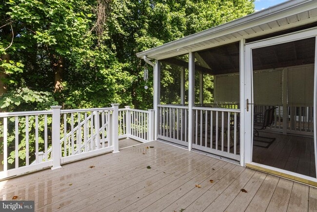 Building Photo - 8220 Silverton Ct