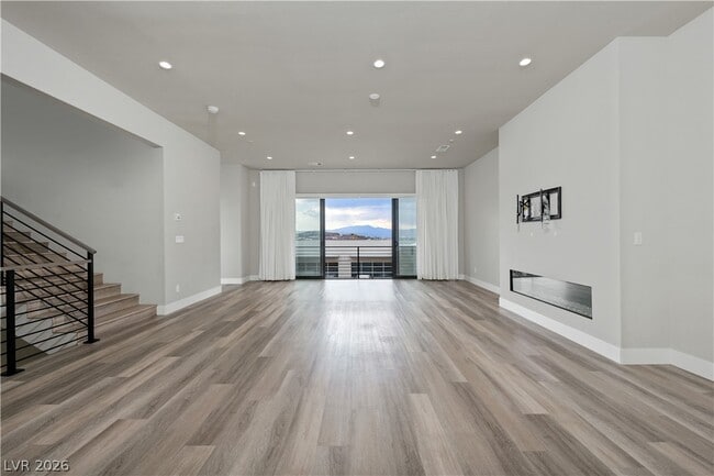 Building Photo - 446 Tranquil Peak Ct