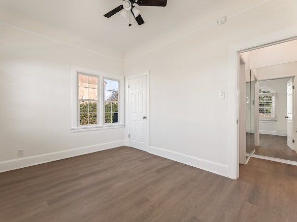 Building Photo - 6250 S Van Ness Ave