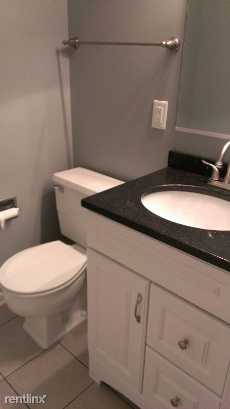 Building Photo - 3 br, 1.5 bath House - 1110 Hayden Dr
