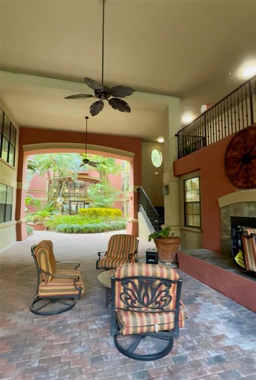 Building Photo - 911 N Orange Ave