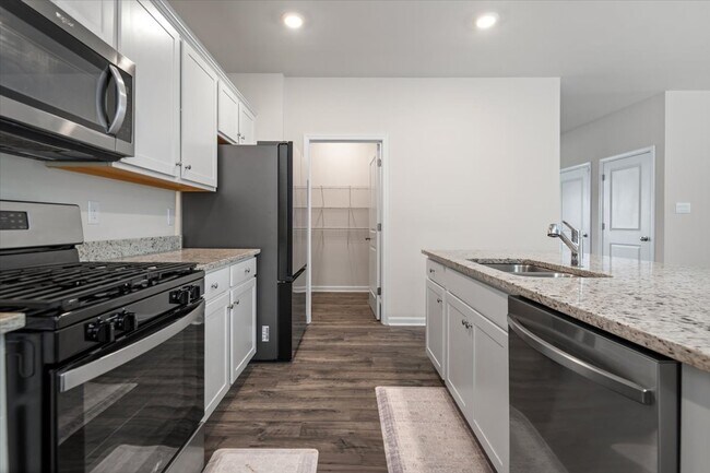 Building Photo - 6918 Sanguine Ter