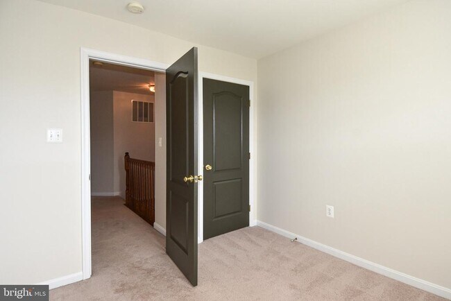 Building Photo - 15511 Kennett Square Way