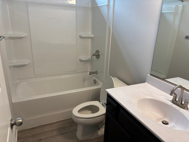 Building Photo - 1541 Barnstable Ct