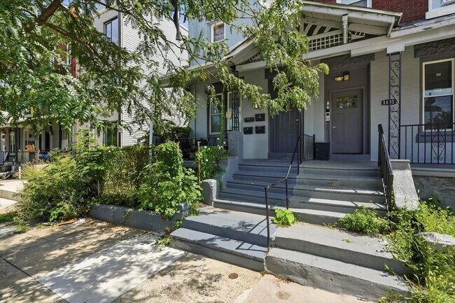 Building Photo - 1103 N 41st St