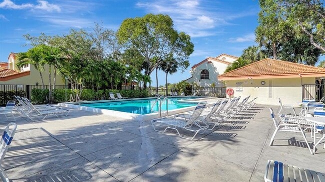 Building Photo - 3407 Emerald Oaks Dr
