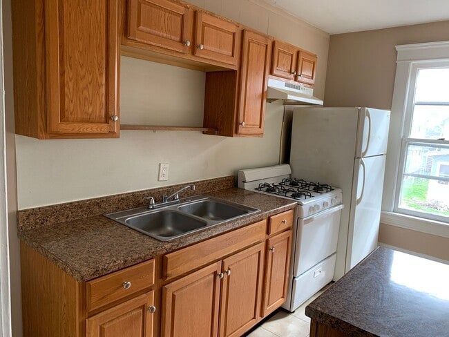 Building Photo - 1715 Park St