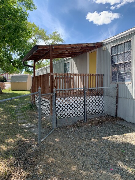 Building Photo - 2701 Dodge Ave