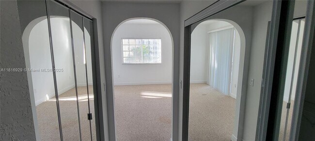 Building Photo - 10710 NW 66th St