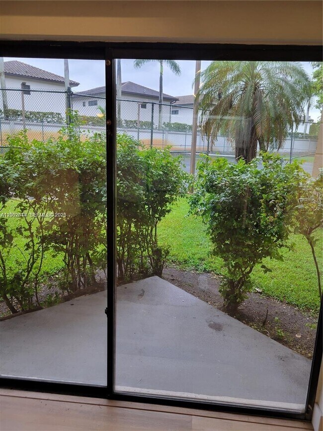 Building Photo - 8290 Lake Dr