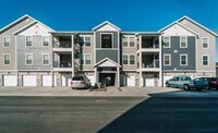 Building Photo - 1813 W Newcastle Ln