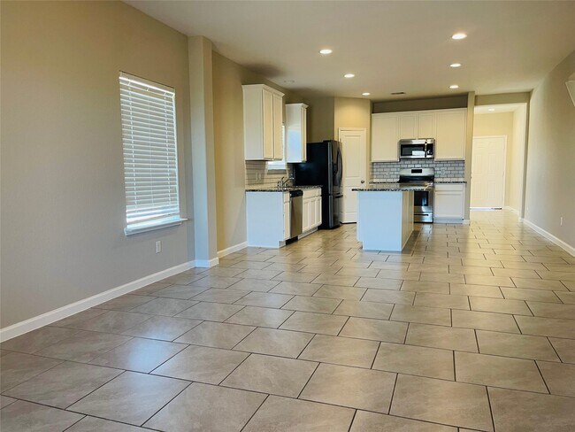 Building Photo - 719 Ashley Falls Ln