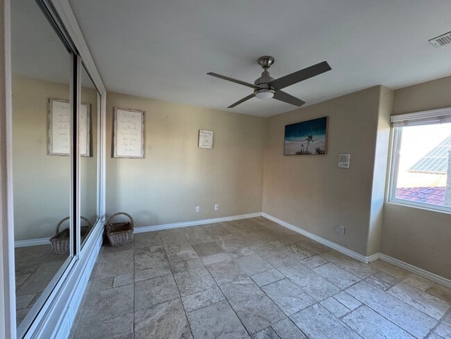 Building Photo - Stunning Waterfront Home in Spring Valley ...
