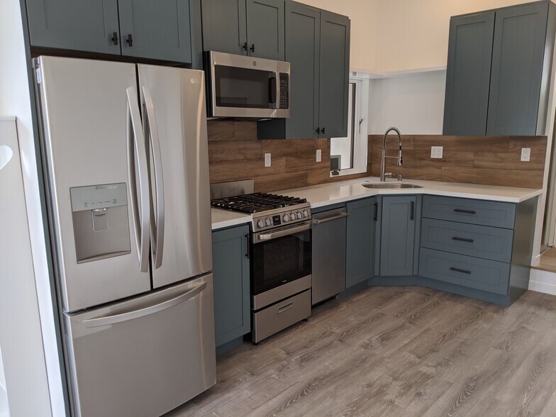 Building Photo - 145 Bethany Curv