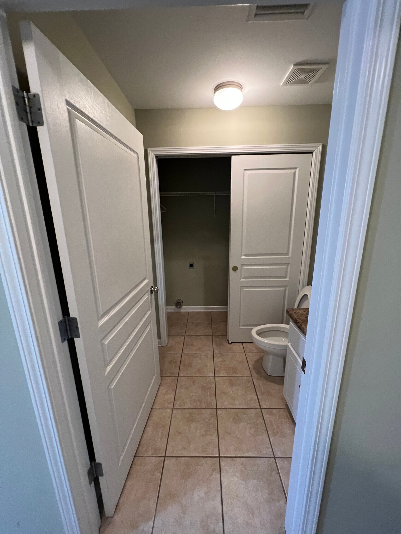 1/2 Bathrooms - 140 Coral Ln