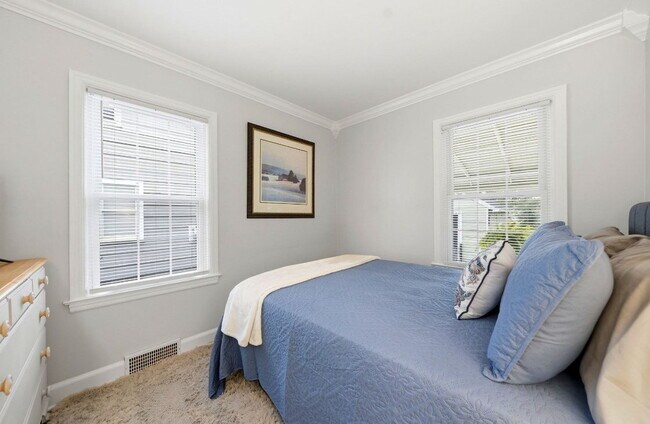 Building Photo - Furnished 3-Bedroom Single-Family Home in Lancaster