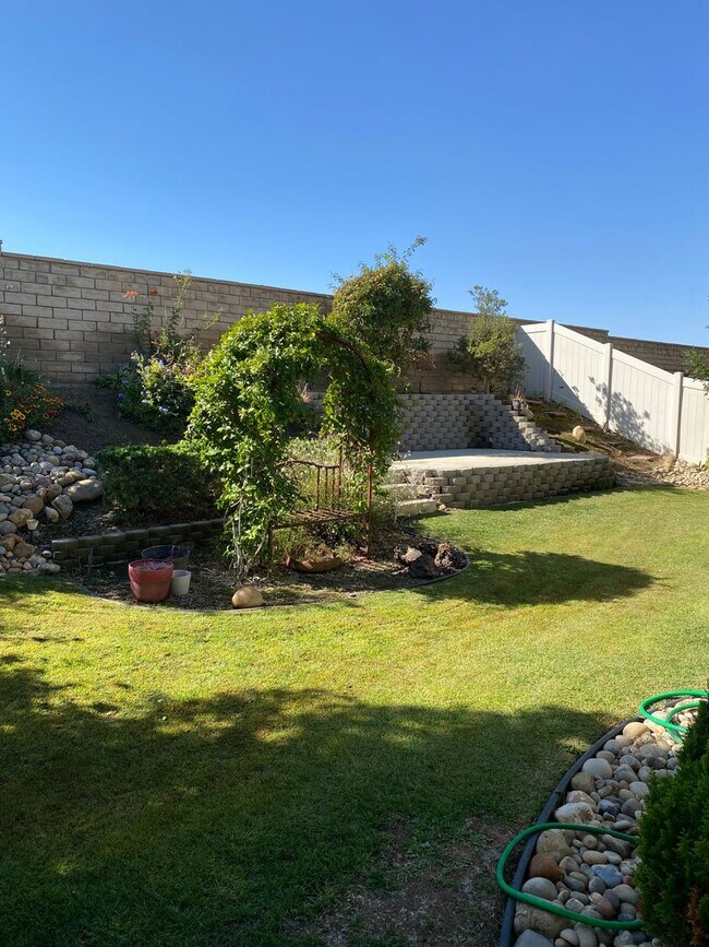 Building Photo - Beautiful Home in 55+ Community