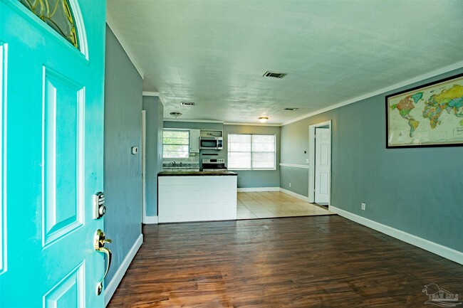 Building Photo - 4381 Bixby Cir