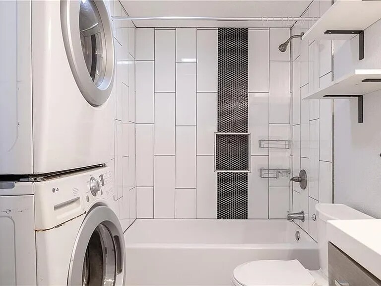 Building Photo - 3814 Wayne Ave