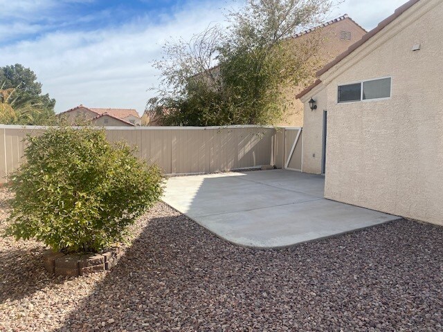 Building Photo - 1056 Menands Ave